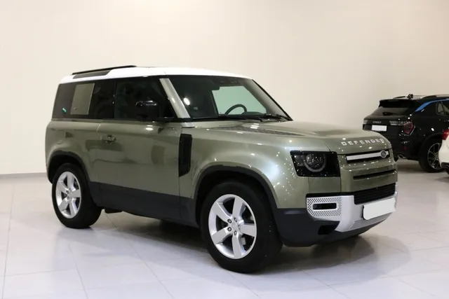 LAND ROVER DEFENDER