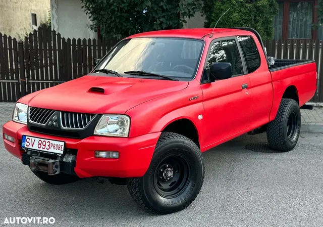 MITSUBISHI L200
