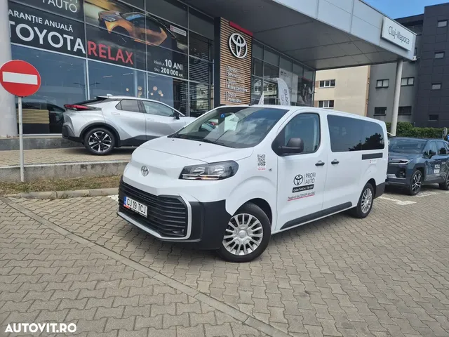 TOYOTA PROACE