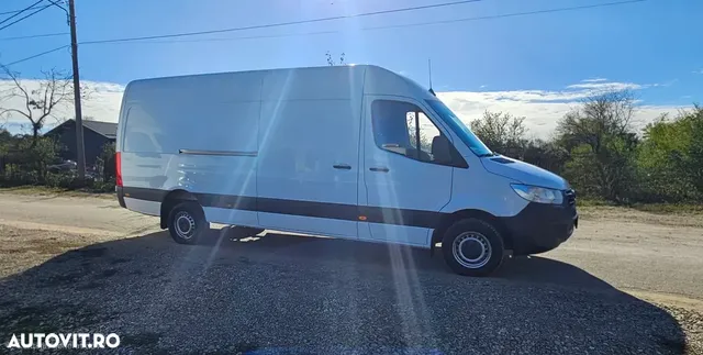 MERCEDES-BENZ SPRINTER