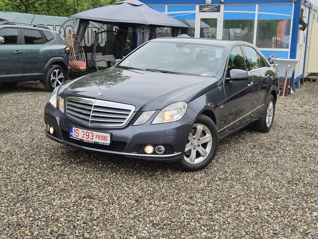MERCEDES-BENZ E CLASS