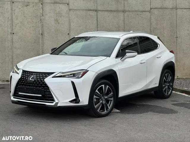 LEXUS UX