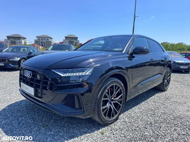 AUDI SQ8