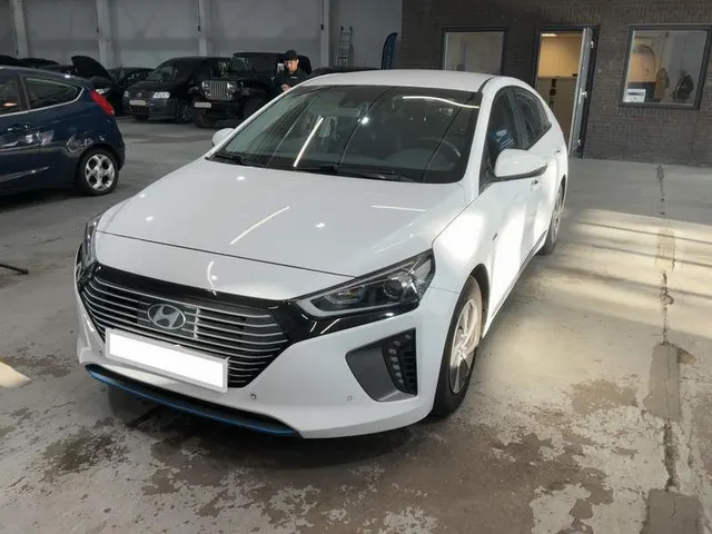 HYUNDAI IONIQ