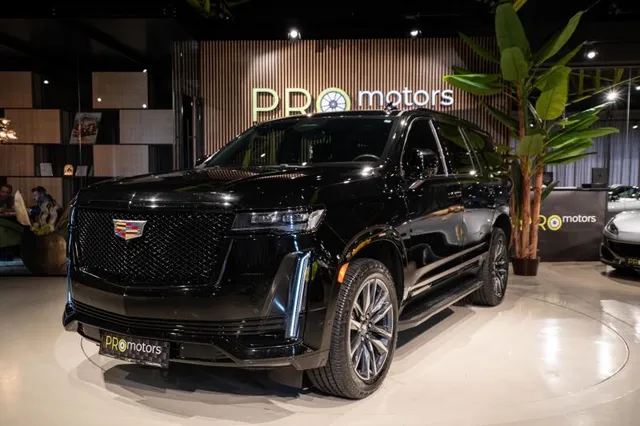 CADILLAC ESCALADE