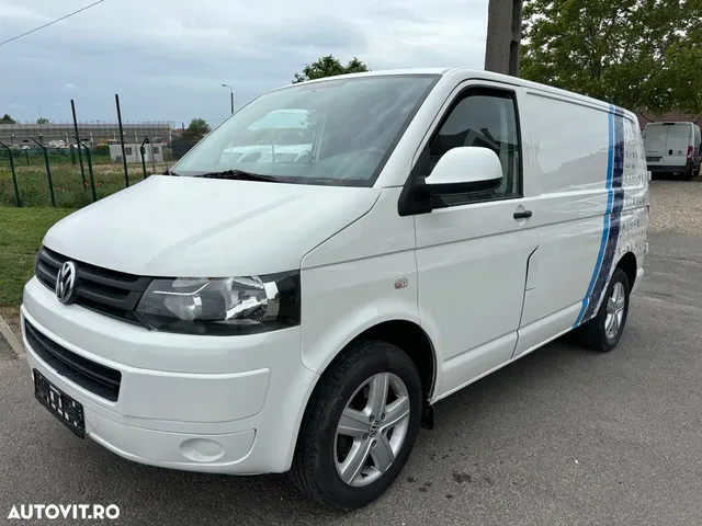VOLKSWAGEN TRANSPORTER