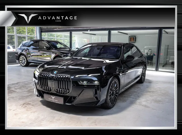 BMW 7 SERIES