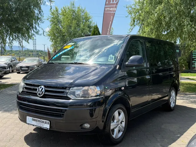 VOLKSWAGEN MULTIVAN