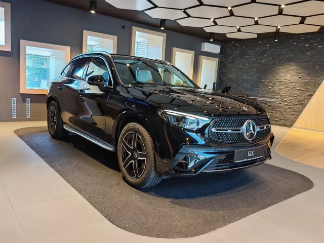 MERCEDES-BENZ GLC