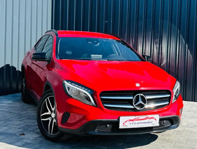 MERCEDES-BENZ GLA