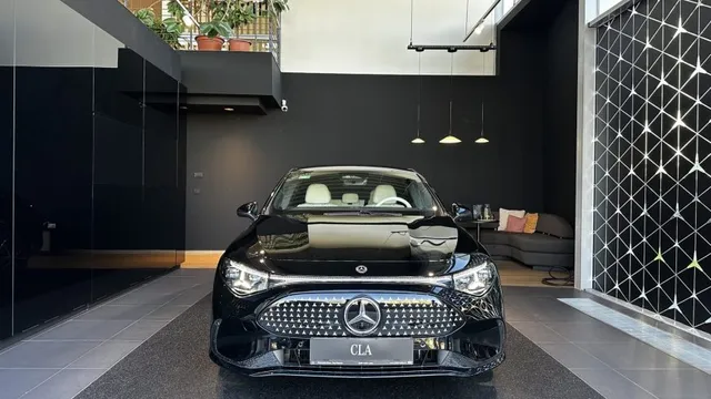 MERCEDES-BENZ CLA
