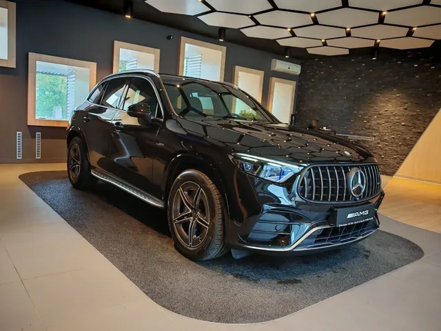 MERCEDES-BENZ GLC