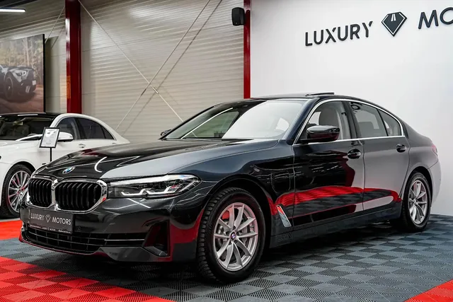 BMW 5 SERIES