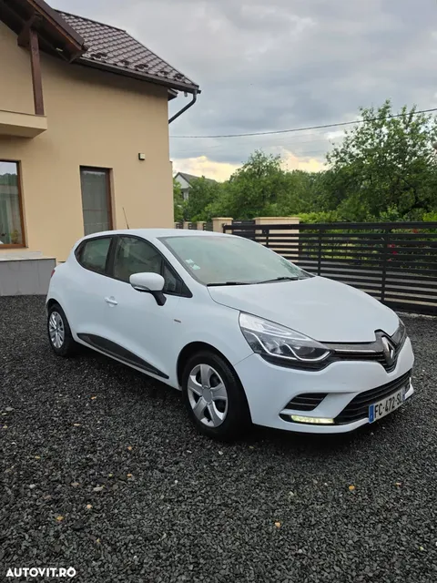 RENAULT CLIO