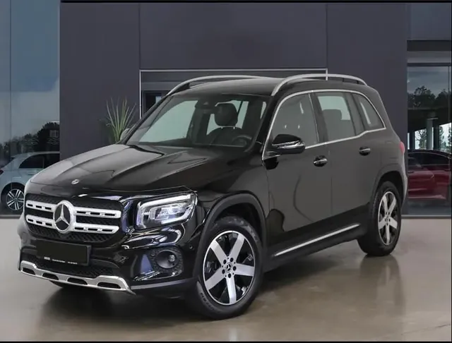 MERCEDES-BENZ GLB