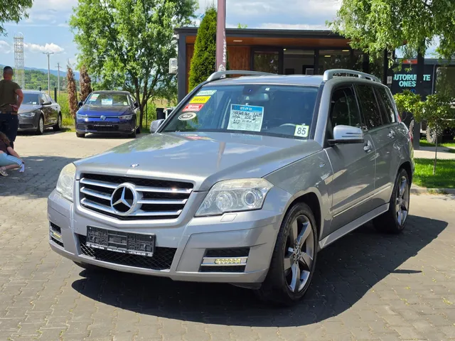 MERCEDES-BENZ GLK