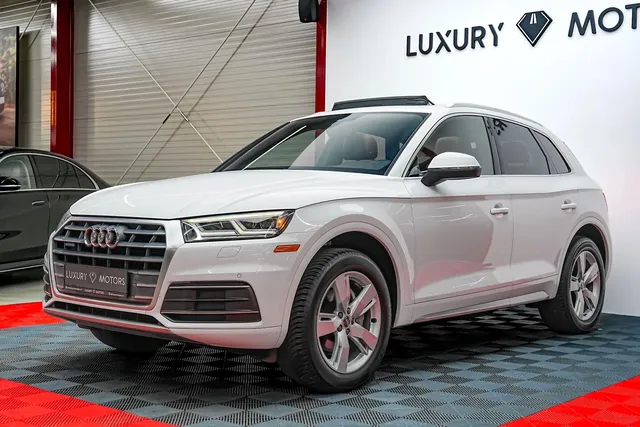 AUDI Q5