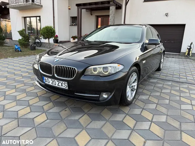 BMW 5 SERIES