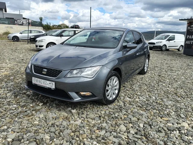 SEAT LEON