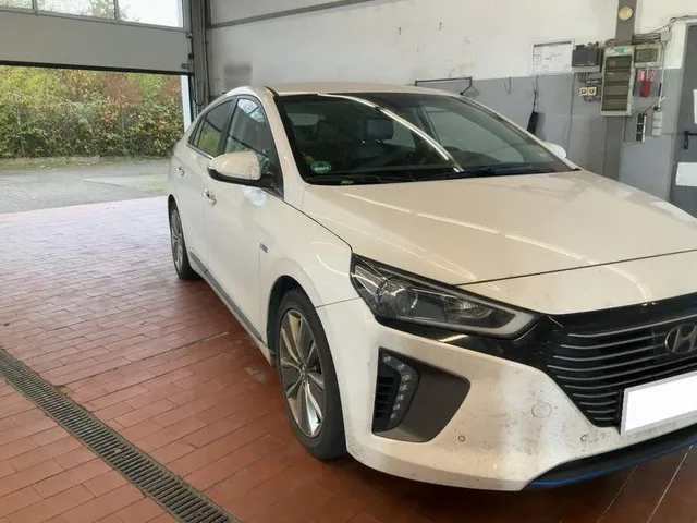 HYUNDAI IONIQ