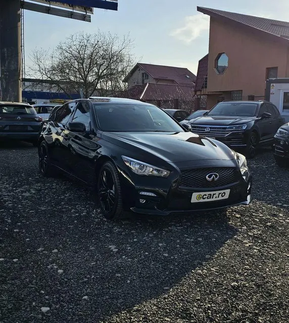 INFINITI Q50