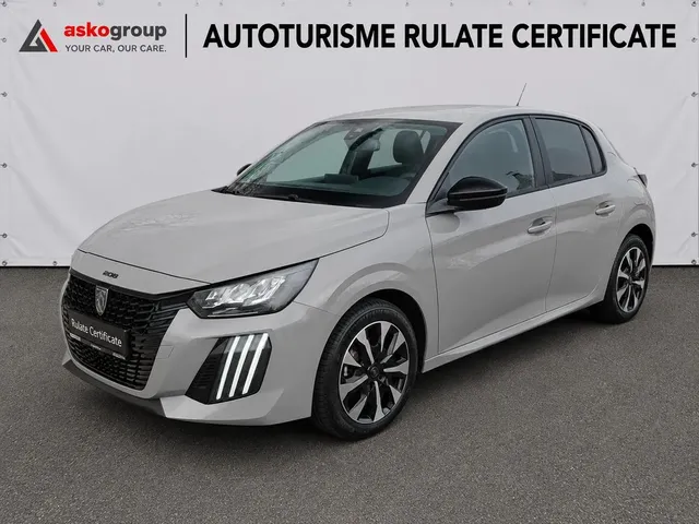 PEUGEOT 208