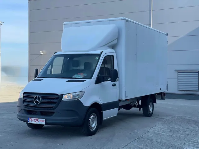 MERCEDES-BENZ SPRINTER