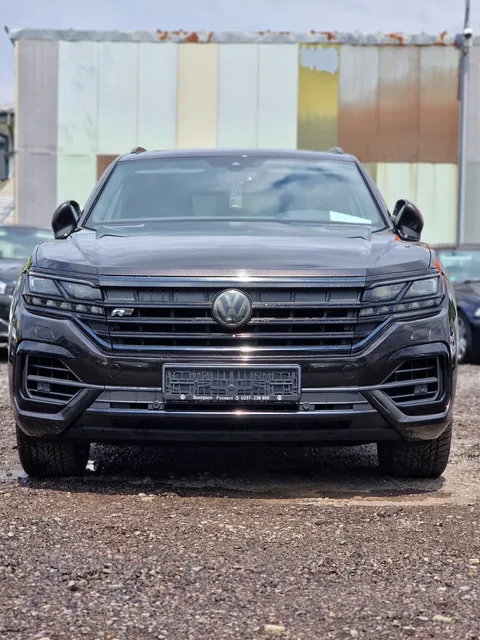 VOLKSWAGEN TOUAREG