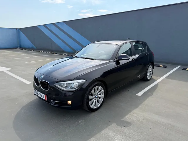 BMW 1 SERIES