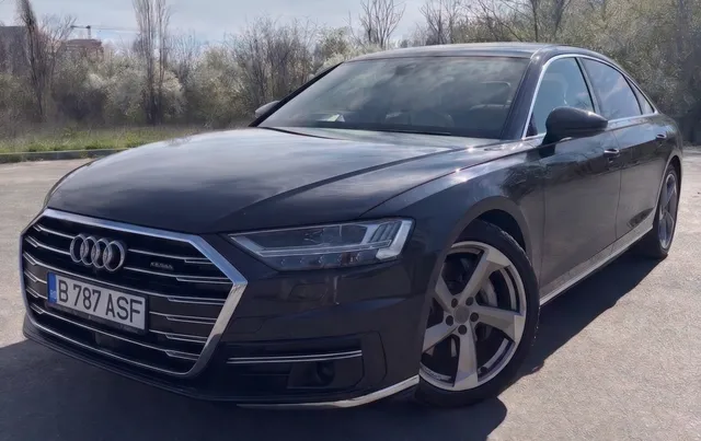 AUDI A8