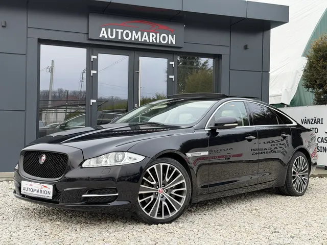 JAGUAR XJ