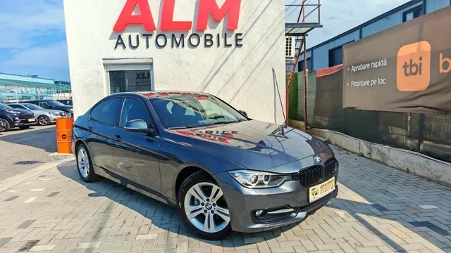 BMW 3 SERIES