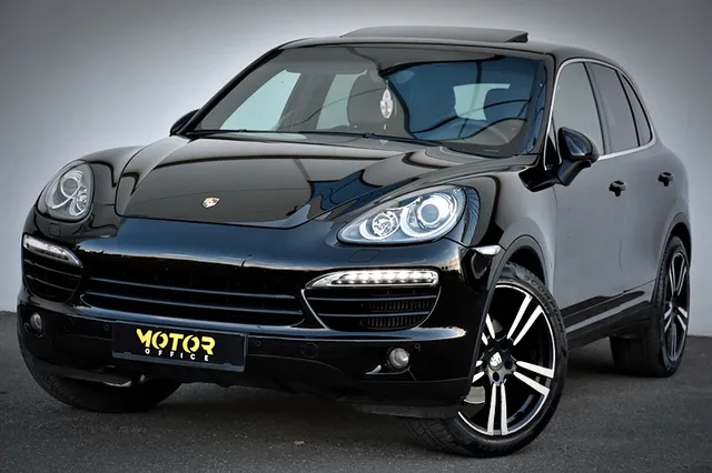 PORSCHE CAYENNE