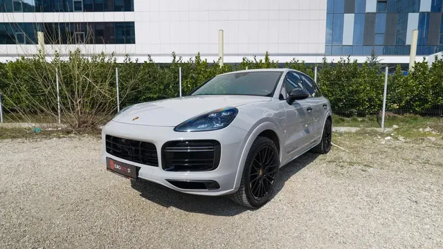 PORSCHE CAYENNE TURBO