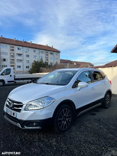 SUZUKI SX4
