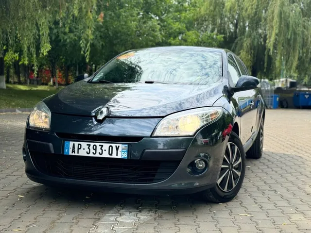 RENAULT MEGANE