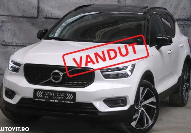 VOLVO XC40