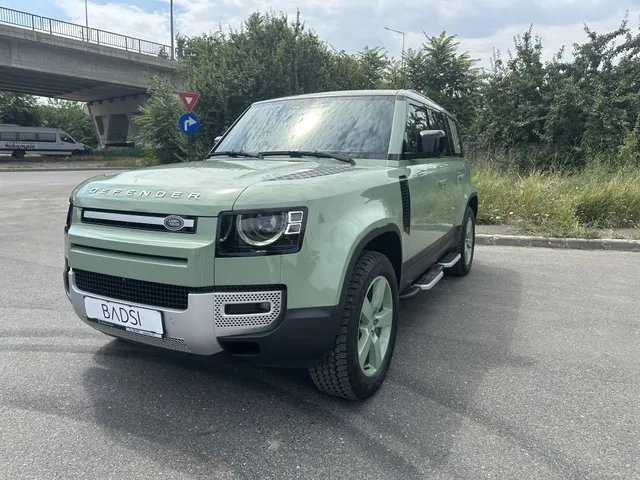 LAND ROVER DEFENDER