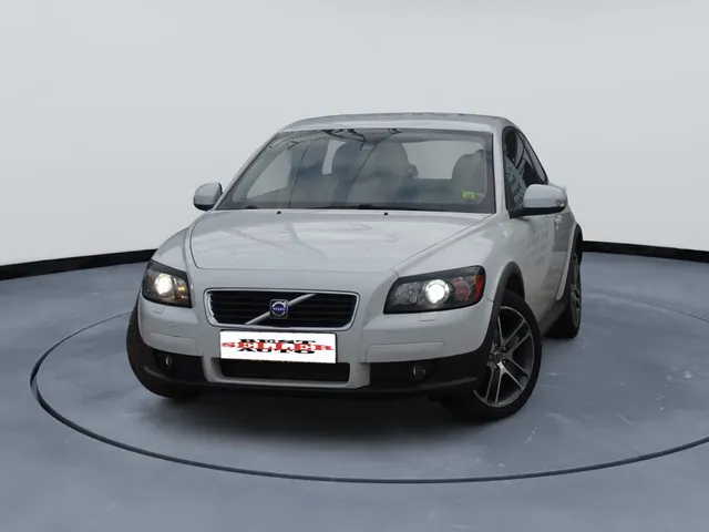 VOLVO C30