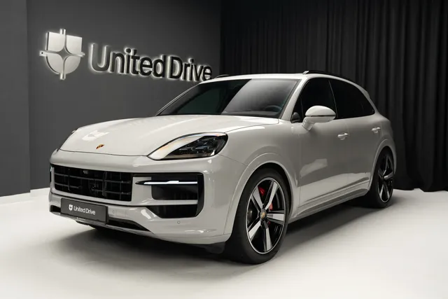 PORSCHE CAYENNE