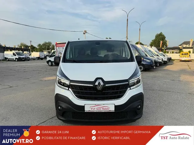 RENAULT TRAFIC