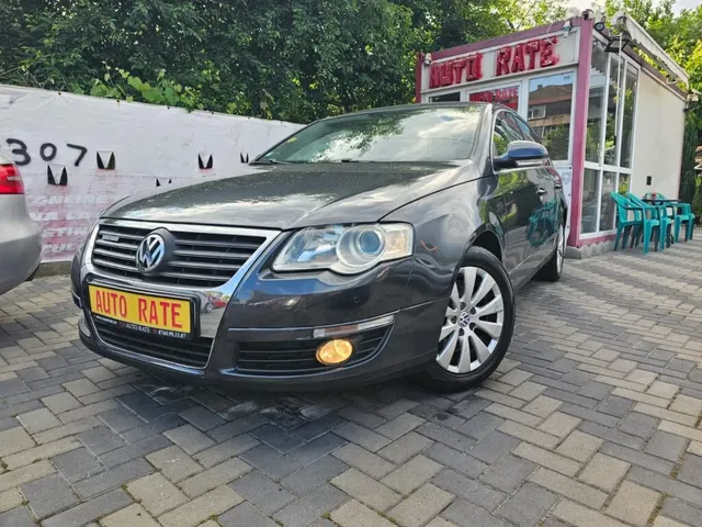 VOLKSWAGEN PASSAT