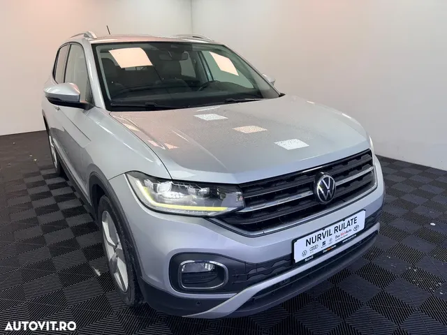 VOLKSWAGEN T-CROSS
