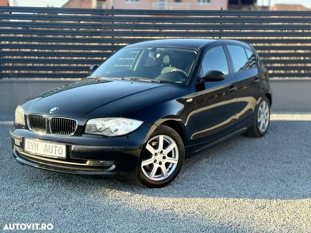 BMW 1 SERIES