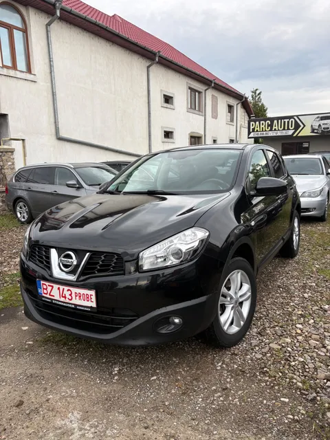 NISSAN NISSAN Z