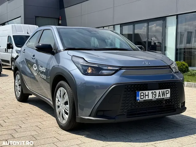TOYOTA AYGO X