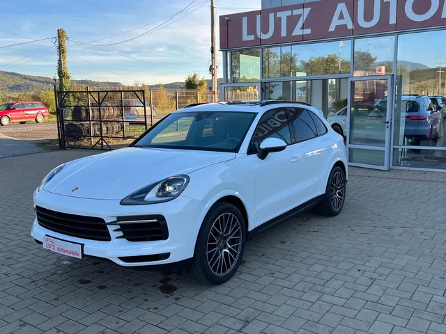 PORSCHE CAYENNE