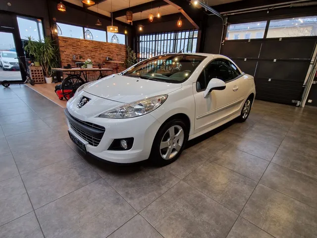 PEUGEOT 207 CC