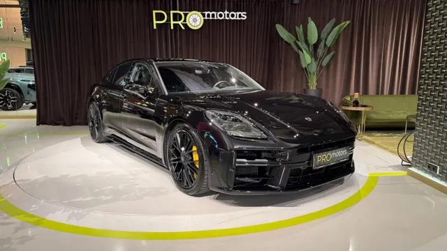 PORSCHE PANAMERA