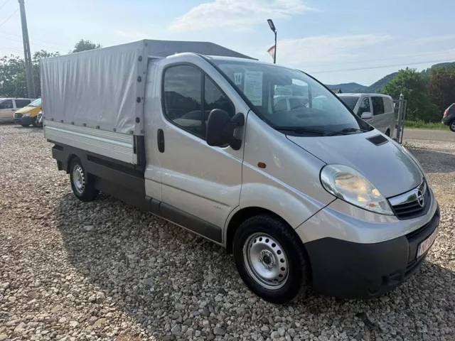 OPEL VIVARO